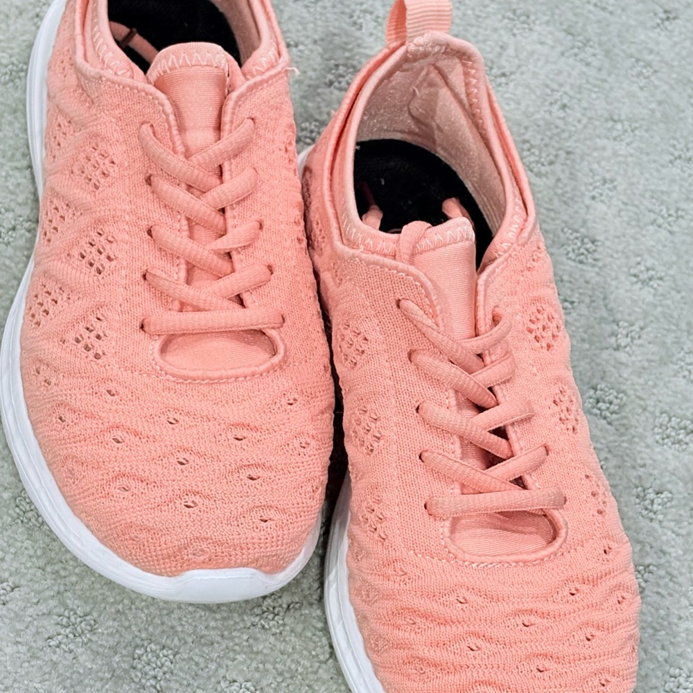 Women's Peach Knit Sneakers